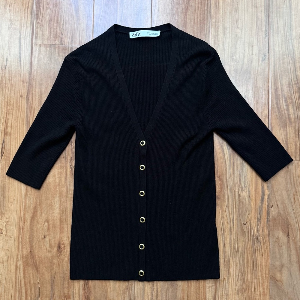 Zara• Knit Cardigan